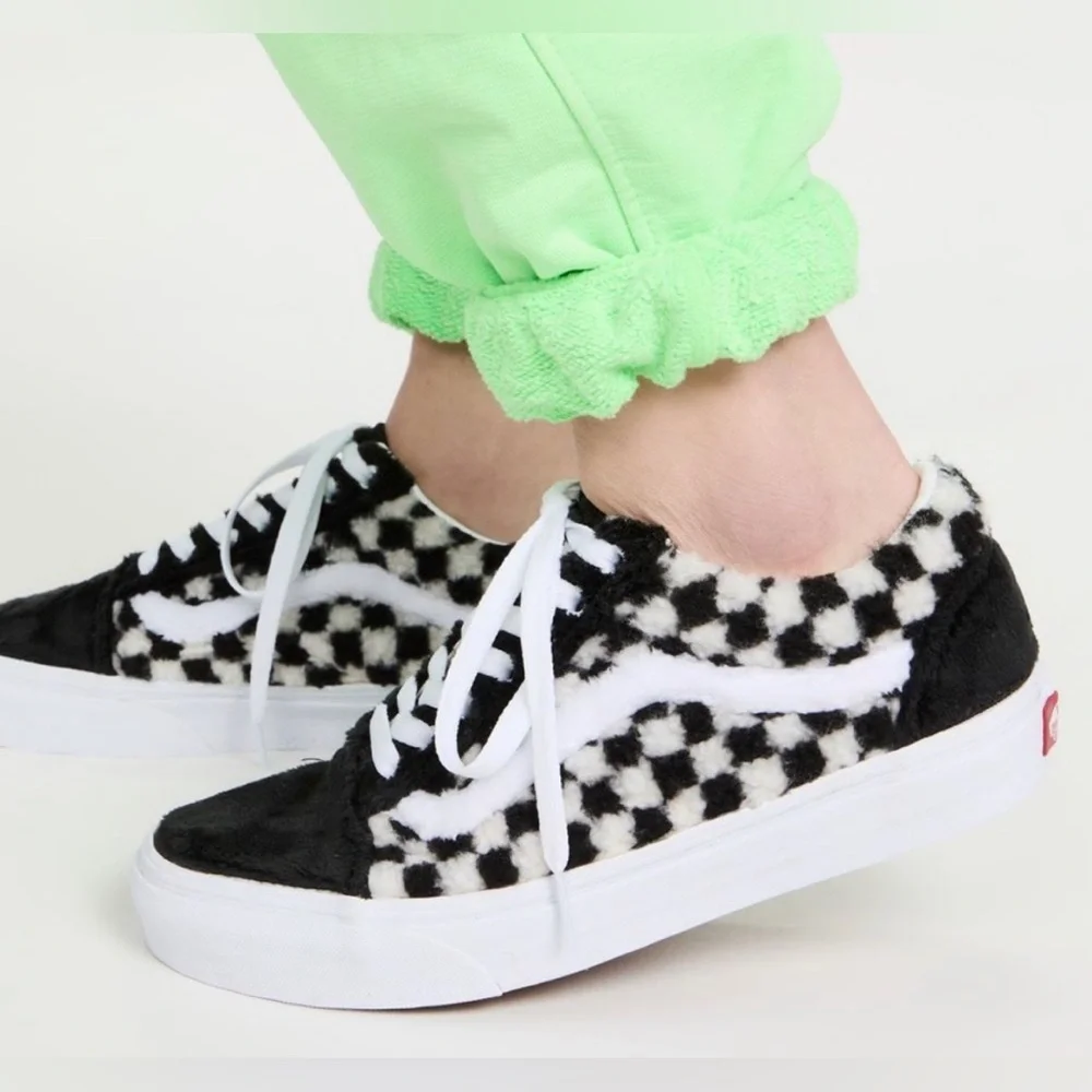 NWT VANS checkerboard sneakers - Picture 1 of 11